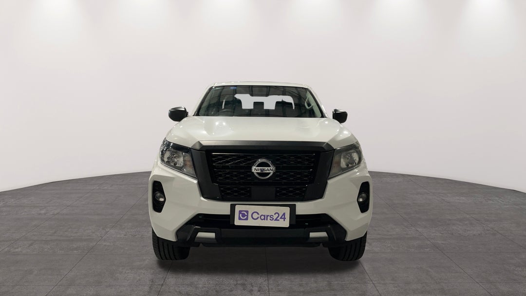 2021 Nissan Navara Sl (4x4), Automatic, 77512 km, Front View