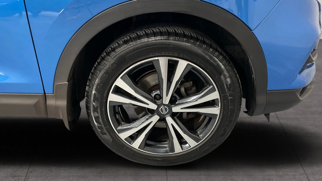 2017 Nissan Qashqai St-l, Automatic, 151809 km, Right Front Wheel