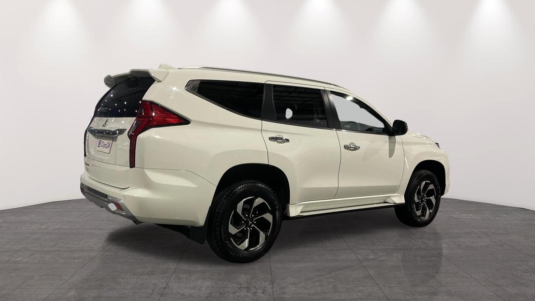 2024 Mitsubishi Pajero Sport Gls (4WD) 7 Seat, Automatic, 28905 km, Right Back Diagonal (45- Degree) View