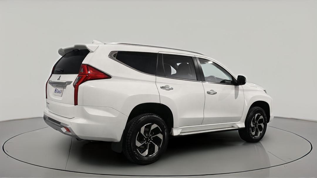2024 Mitsubishi Pajero Sport Gls (4WD) 7 Seat, Automatic, 28905 km, Right Back Diagonal (45- Degree) View