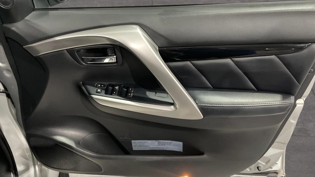 2018 Mitsubishi Pajero Sport Gls (4x4) 7 Seat, Automatic, 135890 km, Speaker View