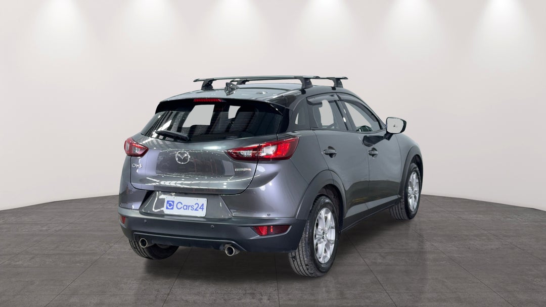 Right Back Diagonal (45- Degree) View