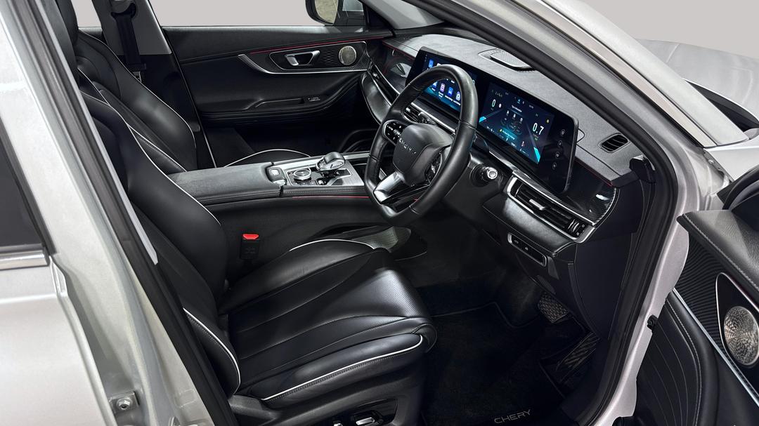 2025 Chery Tiggo 7 Pro Se+, Automatic, 13248 km, Right Side Front Door Cabin View