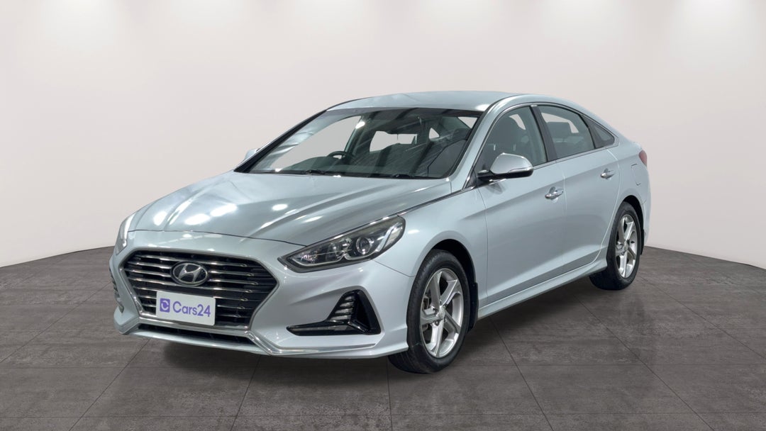 Left Front Diagonal (45- Degree) View