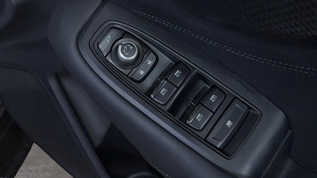 2021 Subaru Outback AWD, Automatic, 50948 km, Drivers Side Door Panel Controls