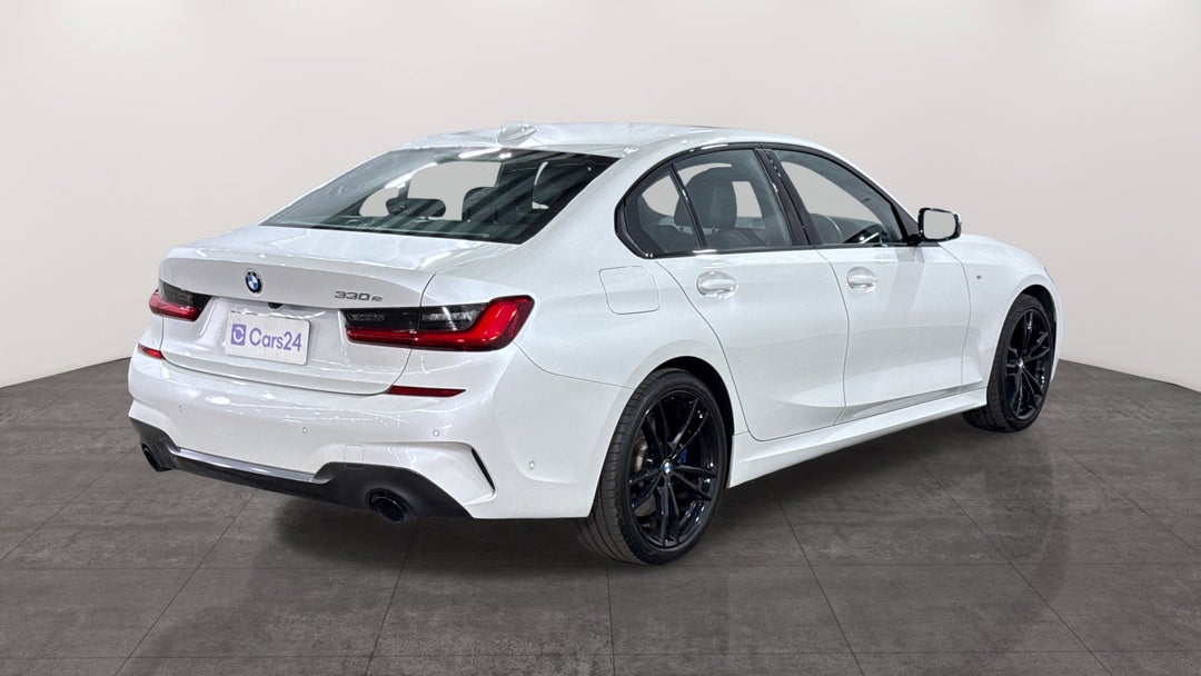 2021 BMW 3 30e M Sport Phev, Automatic, 48061 km, Right Back Diagonal (45- Degree) View