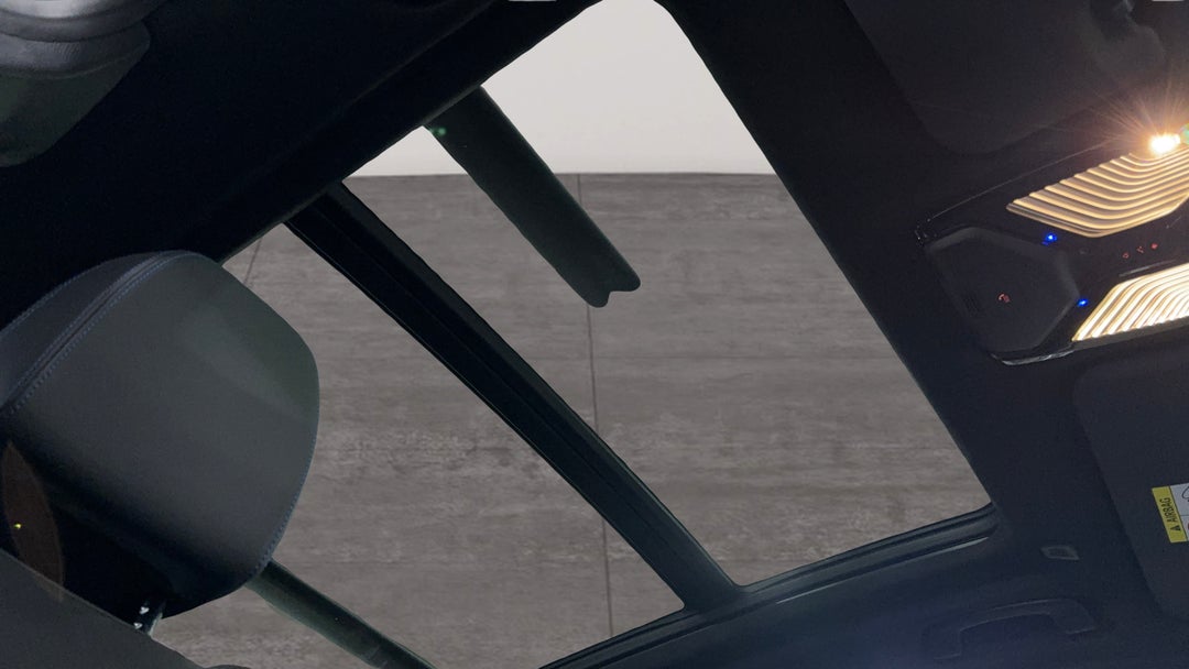 Interior Sunroof/Moonroof