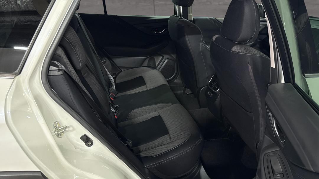 2021 Subaru Outback AWD, Automatic, 85753 km, Right Side Rear Door Cabin View