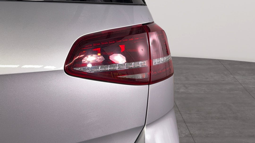 Badge (Boot Right Side)