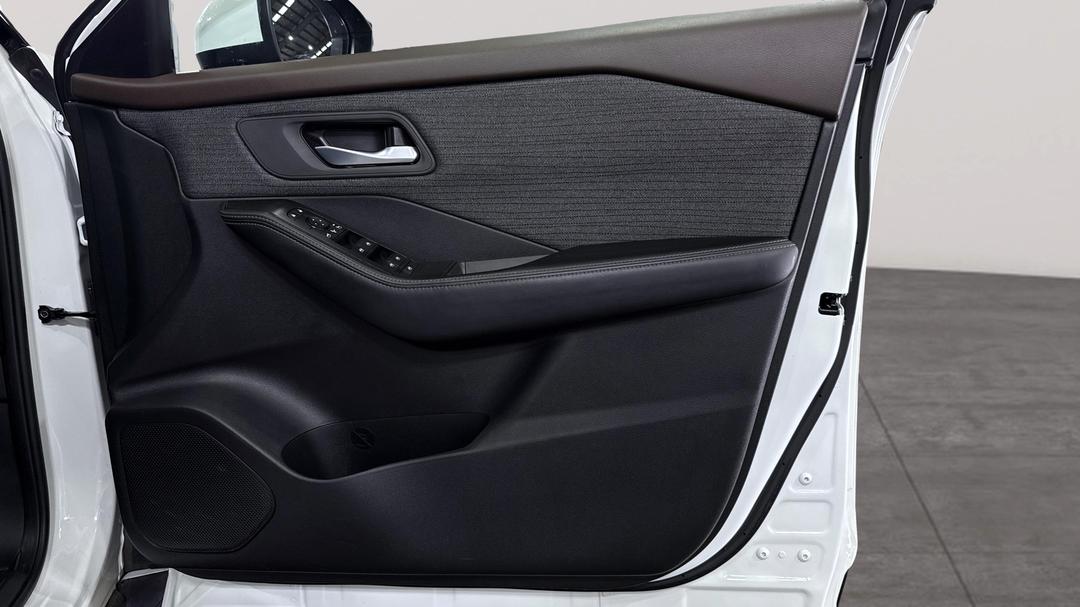2024 Nissan X-trail St (4WD), Automatic, 51016 km, Speaker View