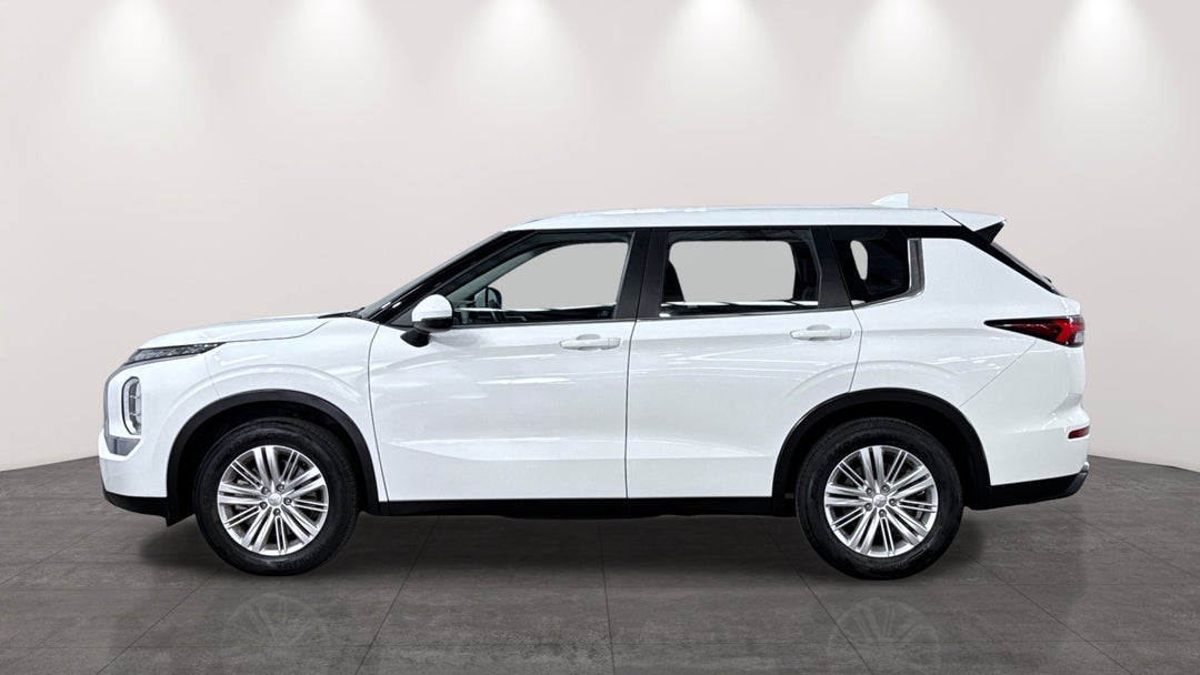 2023 Mitsubishi Outlander Es 7 Seat (2WD), Automatic, 51642 km, Left Side View