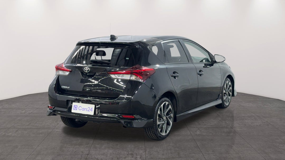 Right Back Diagonal (45- Degree) View