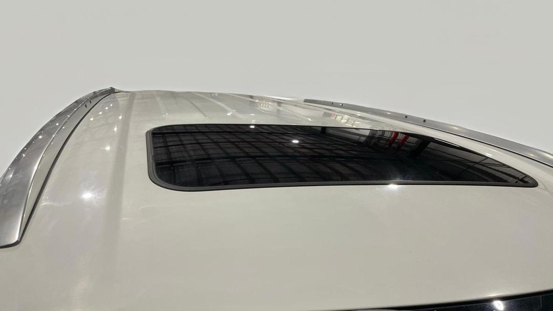 2022 LDV D90 Executive (4WD), Automatic, 46968 km, Roof/Sunroof View
