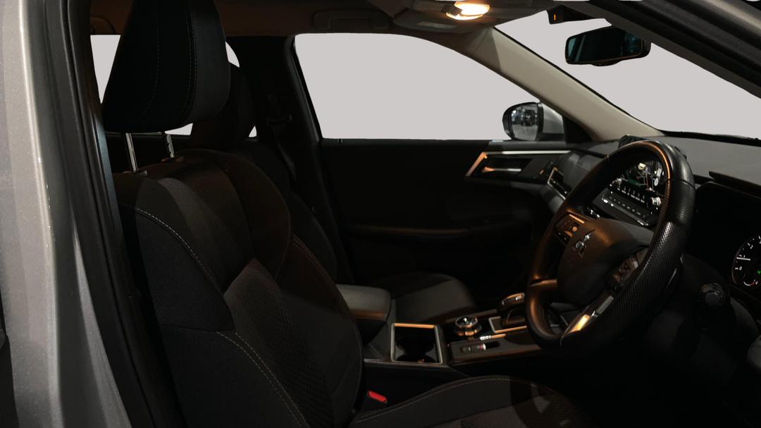 2024 Mitsubishi Outlander Ls 7 Seat (2WD), Automatic, 54747 km, Right Side Front Door Cabin View