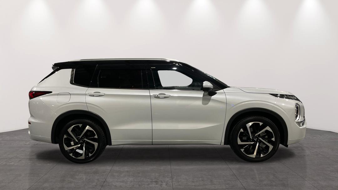 2024 Mitsubishi Outlander Exceed Tourer 7 Seat (AWD), Automatic, 31977 km, Right Side View