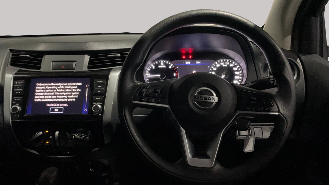 2021 Nissan Navara Sl (4x4), Automatic, 77512 km, Steering Wheel Close-up