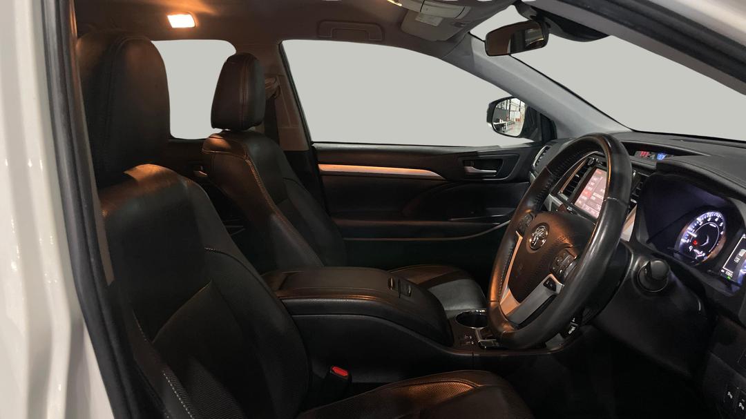 2019 Toyota Kluger Gxl (4x2), Automatic, 116151 km, Right Side Front Door Cabin View