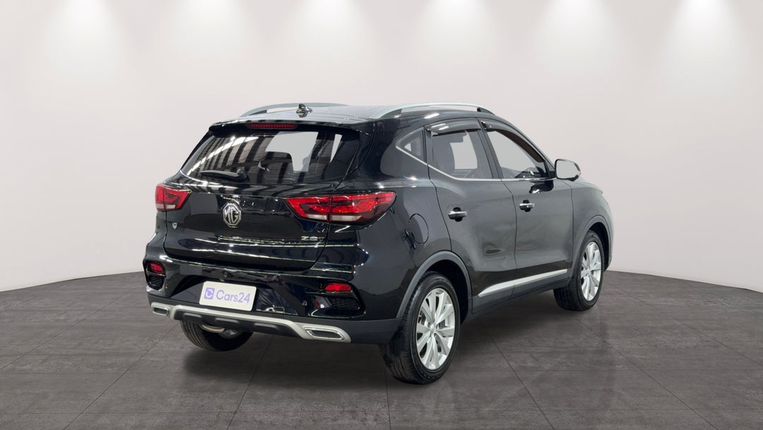 Right Back Diagonal (45- Degree) View