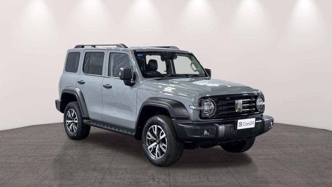 2025 GWM Tank 300 Ultra Diesel, Automatic, 27304 km, Right Front Diagonal (45- Degree) View