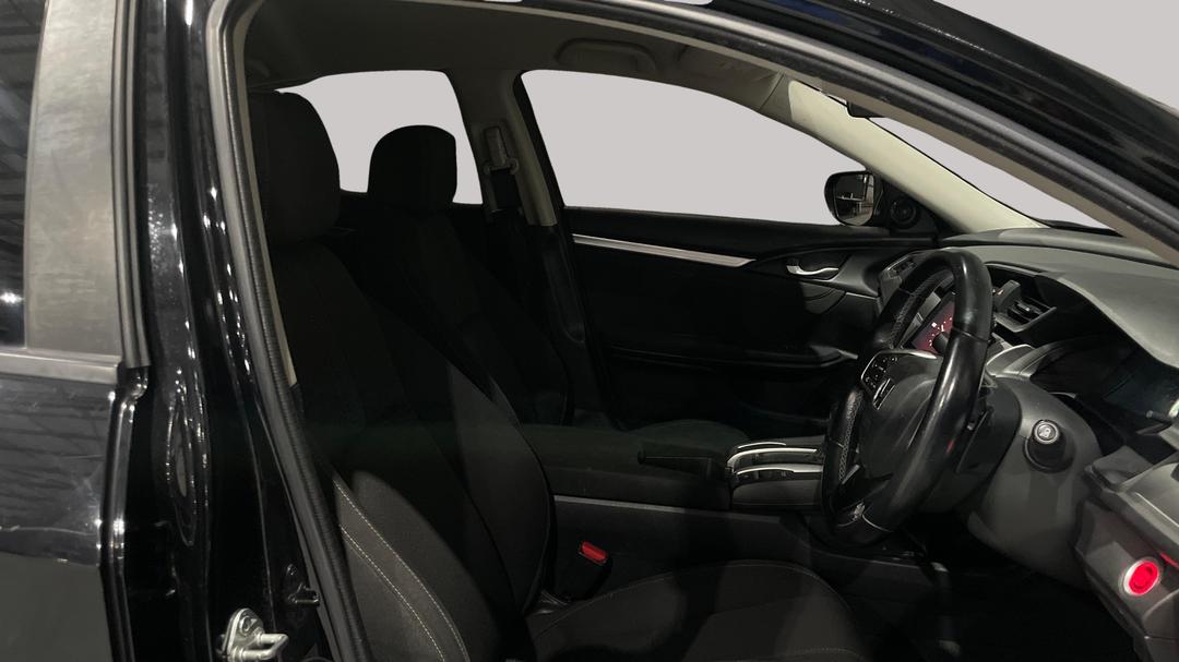 2017 Honda Civic Vti-l, Automatic, 87251 km, Right Side Front Door Cabin View