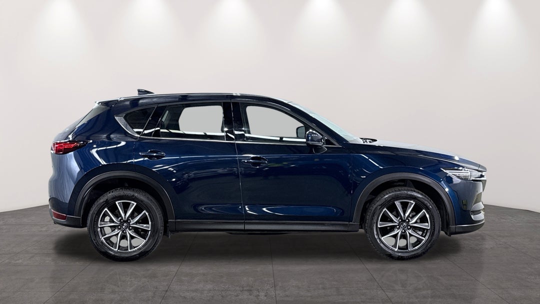 2017 Mazda CX-5 Gt (4x4), Automatic, 70006 km, Right Side View