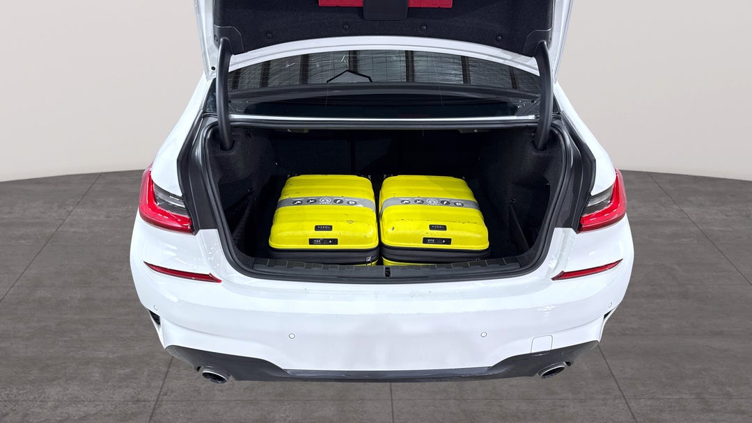 2021 BMW 3 20i M Sport, Automatic, 83359 km, Boot Inside View with Luggage