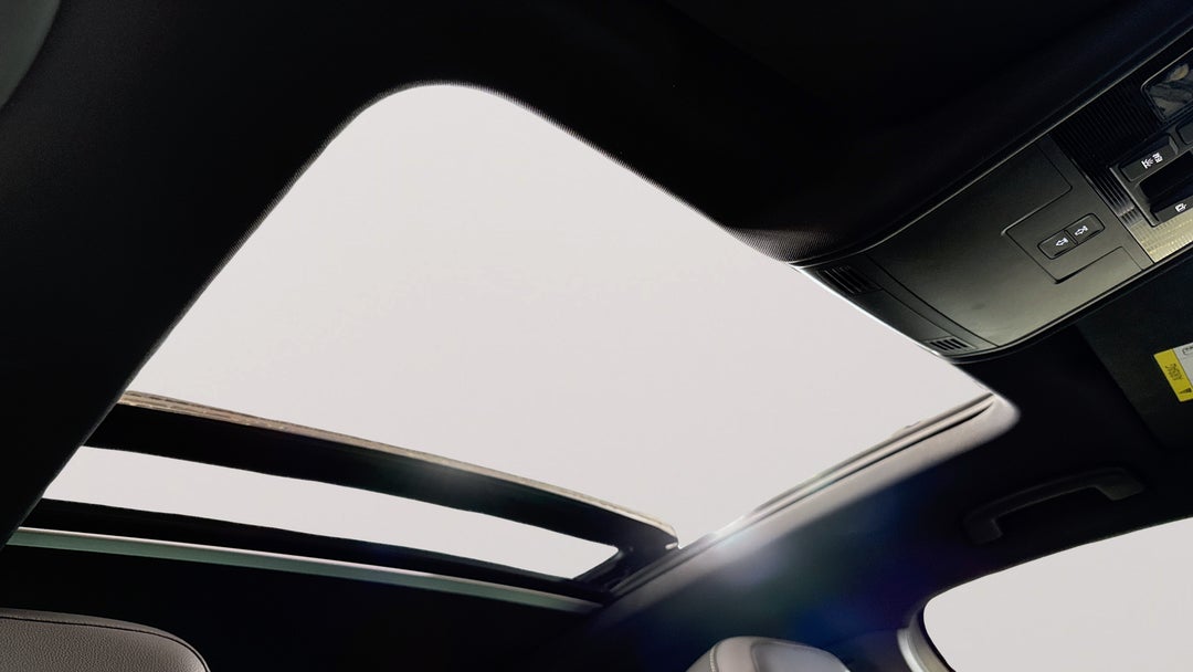 2019 Volkswagen Tiguan 132 Tsi R-line Edition, Automatic, 44280 km, Interior Sunroof/Moonroof