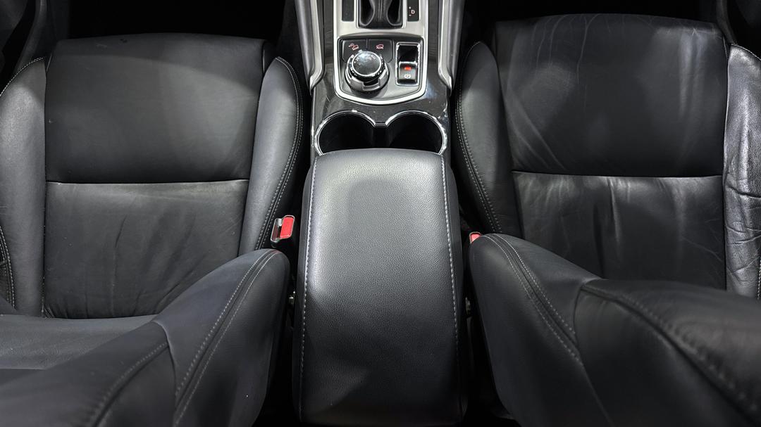 2018 Mitsubishi Pajero Sport Exceed (4x4) 7 Seat, Automatic, 55056 km, Center Console