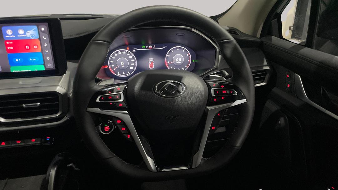 2025 LDV D90 Executive (4WD), Automatic, 19232 km, Steering Wheel Close-up