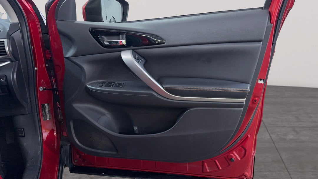 2018 Mitsubishi Eclipse Cross Exceed (AWD), Automatic, 96321 km, Speaker View