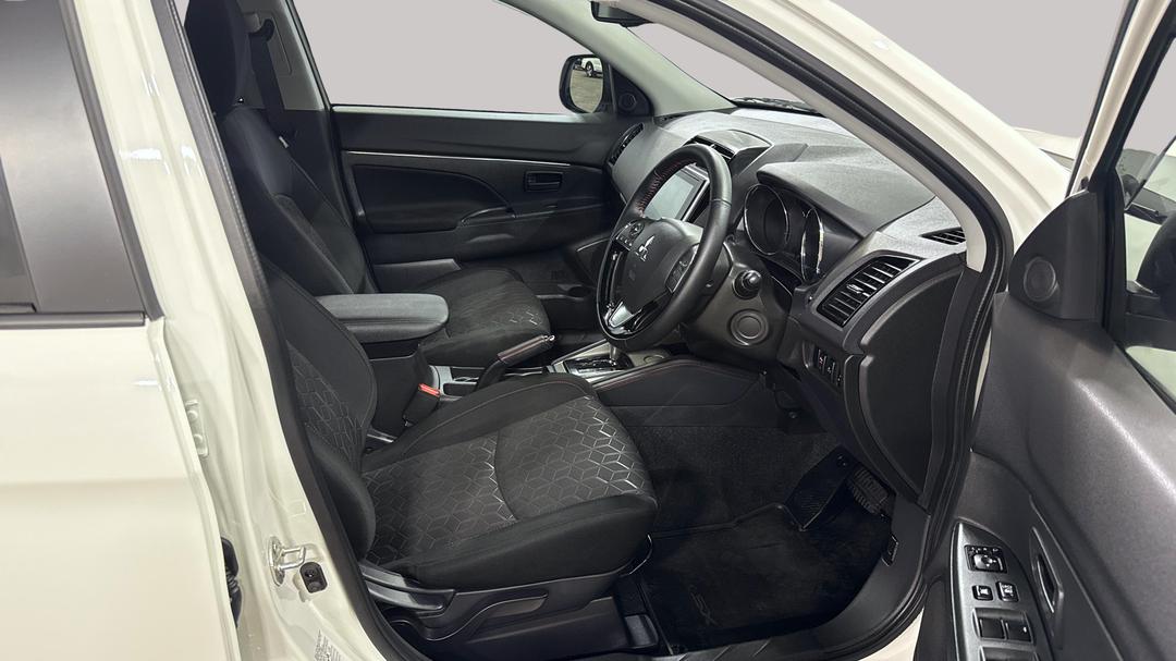 2023 Mitsubishi ASX Mr (2WD), Automatic, 16835 km, Right Side Front Door Cabin View
