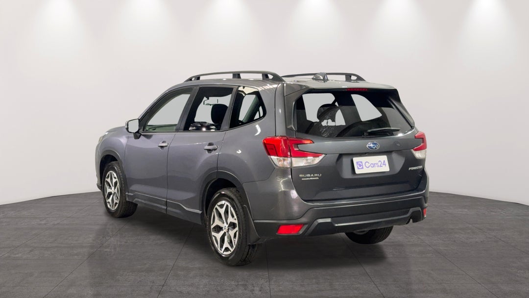 Left Back Diagonal (45- Degree) View