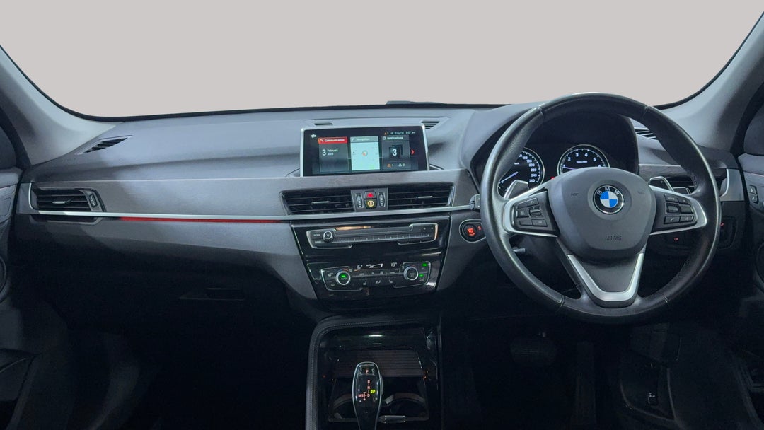 2018 BMW X1 Xdrive 25i, Automatic, 82620 km, Dashboard View
