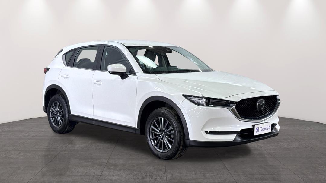 2020 Mazda CX-5 Maxx Sport (4x2), Automatic, 63870 km, Right Front Diagonal (45- Degree) View