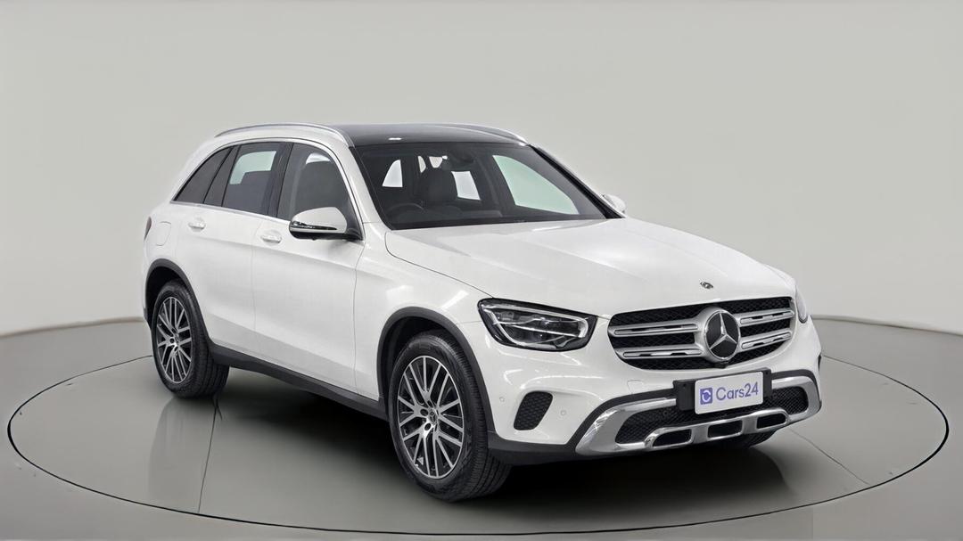 2020 Mercedes-benz GLC 200, Automatic, 62229 km, Right Front Diagonal (45- Degree) View