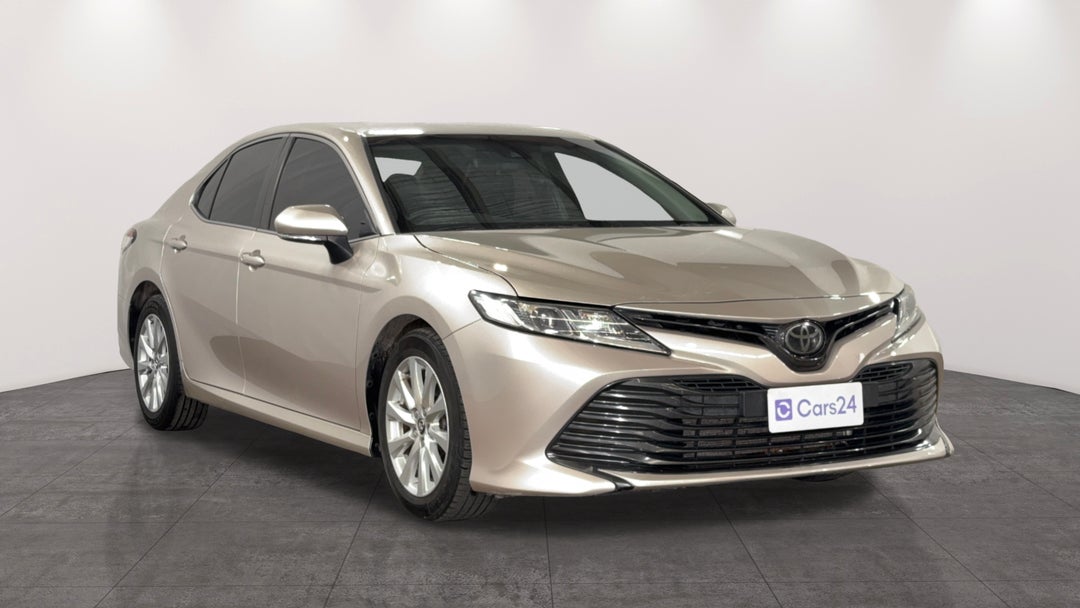 2019 Toyota Camry Ascent, Automatic, 85415 km, Right Front Diagonal (45- Degree) View