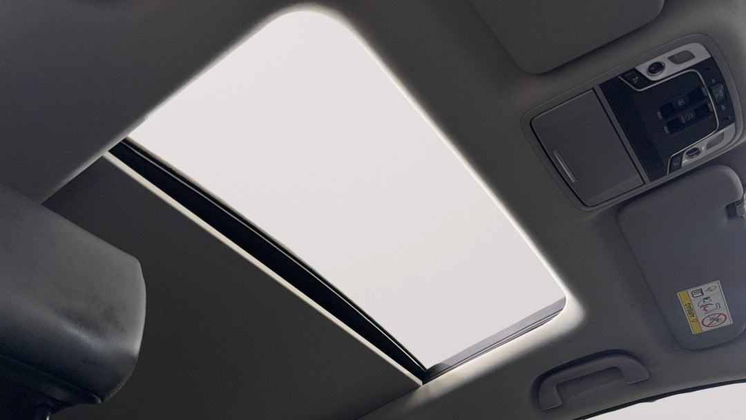 Interior Sunroof/Moonroof