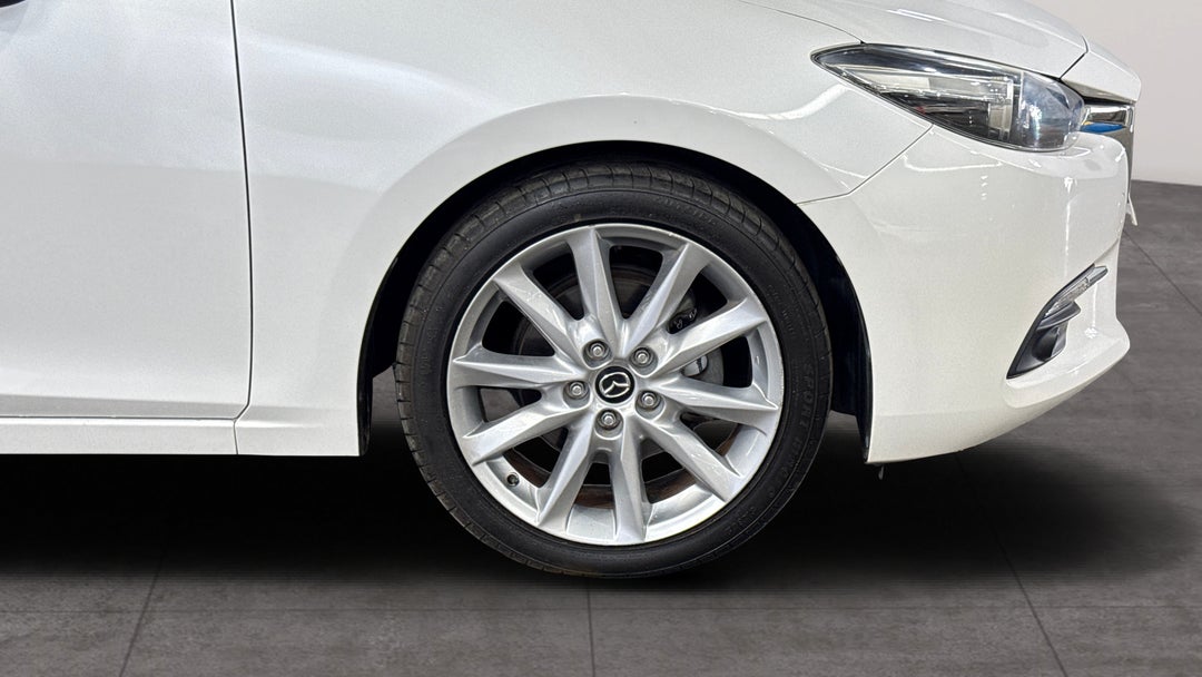 2017 Mazda 3 Sp25, Automatic, 131162 km, Right Front Wheel
