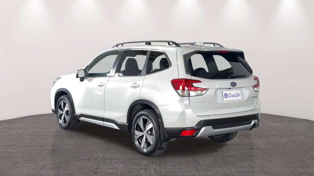 Left Back Diagonal (45- Degree) View