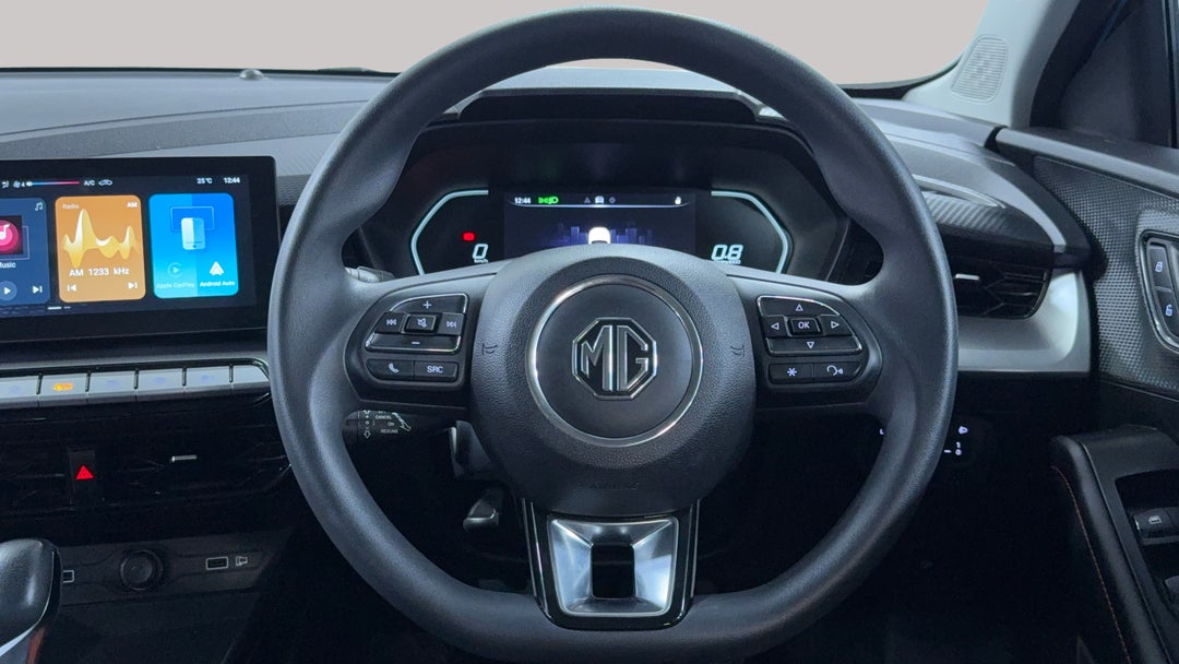 2024 MG Mg5 Vibe, Automatic, 20101 km, Steering Wheel Close-up