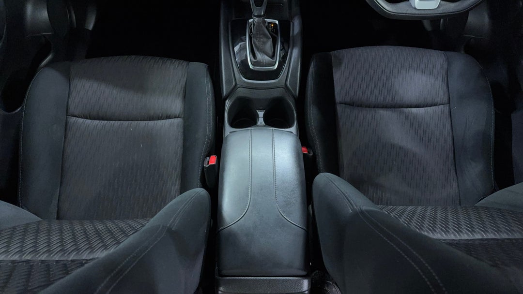 2021 Nissan X-trail St (2WD), Automatic, 104012 km, Center Console