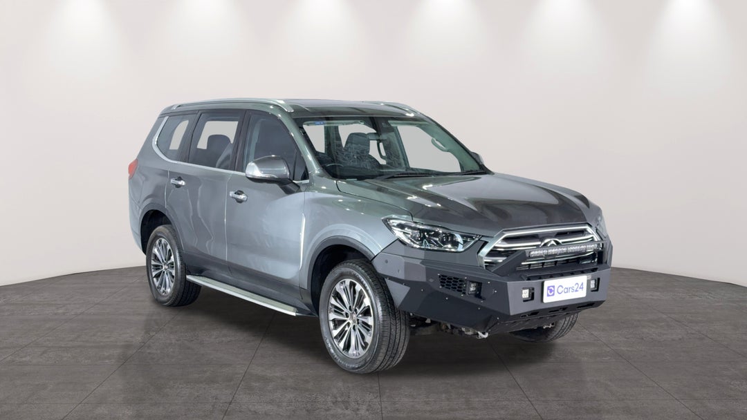 Right Front Diagonal (45- Degree) View