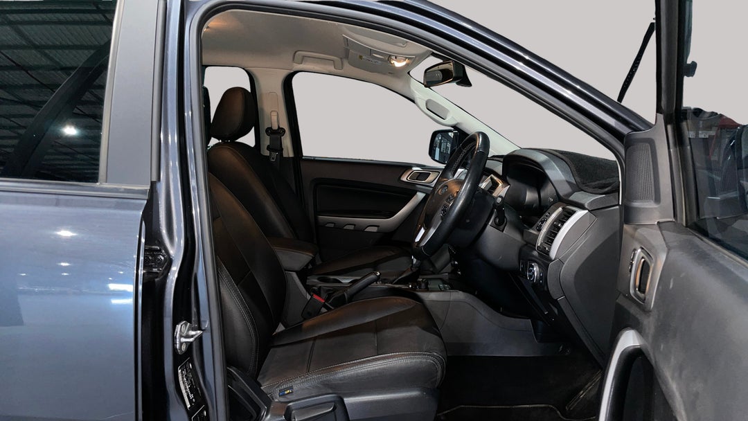 2021 Ford Ranger Xlt 3.2 (4x4), Automatic, 38957 km, Right Side Front Door Cabin View