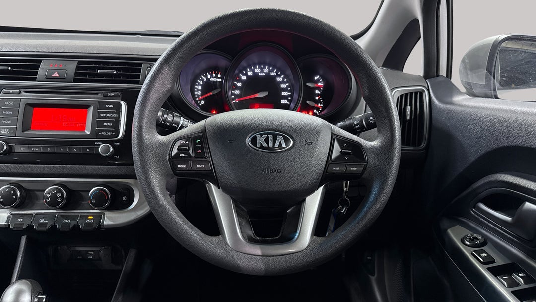 2016 Kia Rio S, Automatic, 130106 km, Steering Wheel Close-up