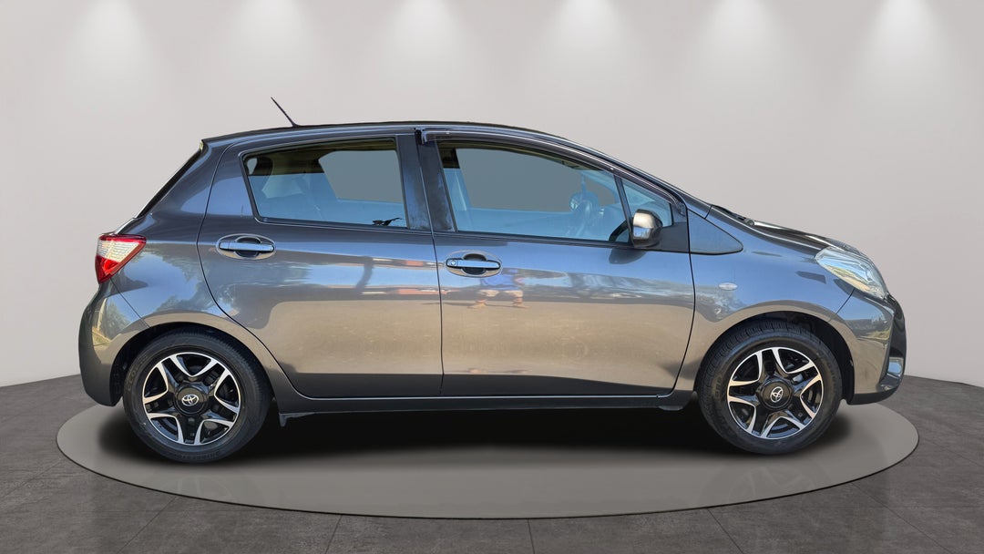 2019 Toyota Yaris Ascent, Automatic, 47694 km, Right Side View