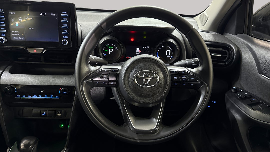 2021 Toyota Yaris Cross Gx Hybrid (AWD), Automatic, 63594 km, Steering Wheel Close-up