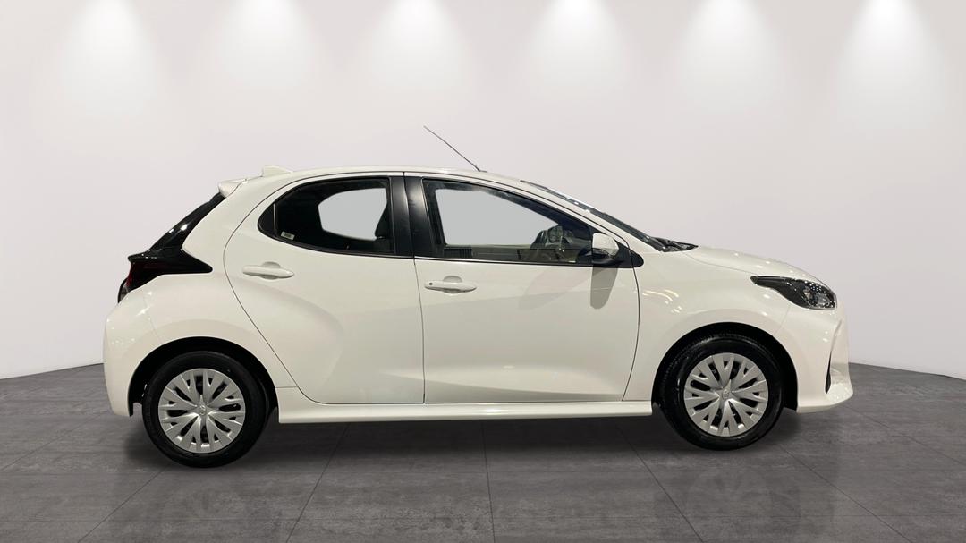 2023 Toyota Yaris Ascent Sport, Automatic, 48597 km, Right Side View