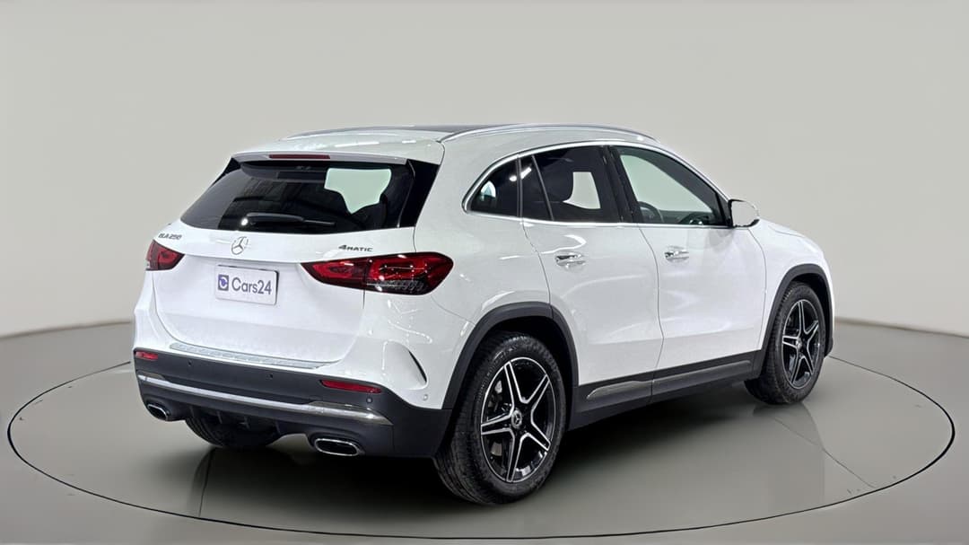 2021 Mercedes-benz GLA 250 4matic, Automatic, 16149 km, Right Back Diagonal (45- Degree) View