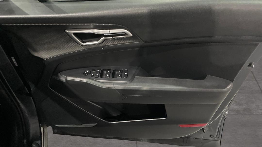 2023 Kia Sportage S (FWD), Automatic, 54449 km, Speaker View