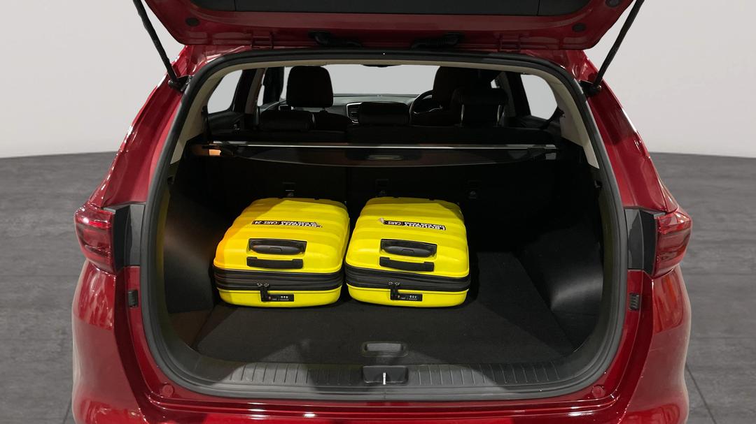 2019 Kia Sportage Si (FWD), Automatic, 99937 km, Boot Inside View with Luggage